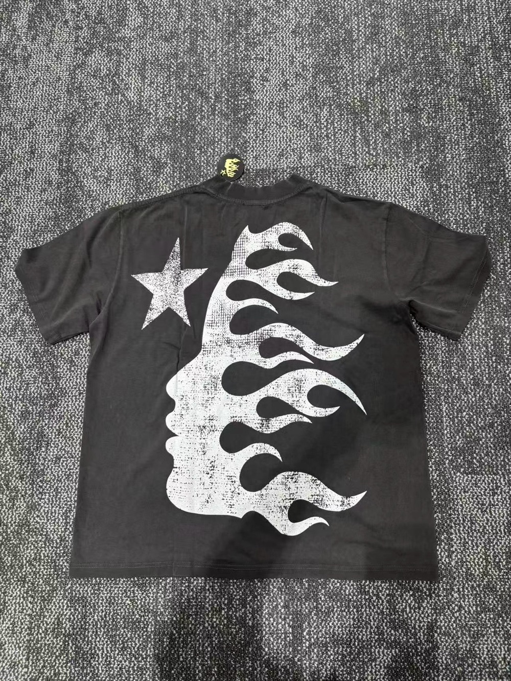 Hellstar Graphic Tee Vintage Wash Black - NWT - Picture 4 of 4